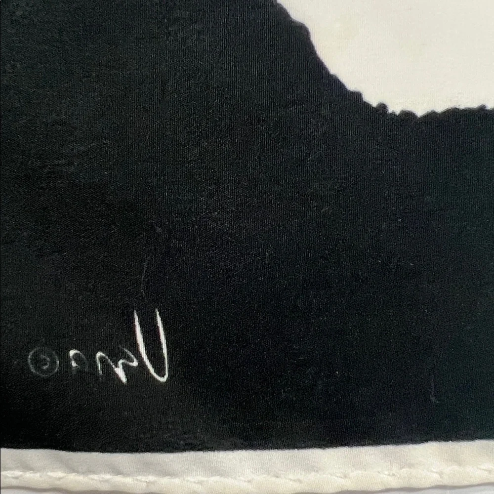 Vintage Veresa by Vera polyester made in Japan blk & cream original fold scarf